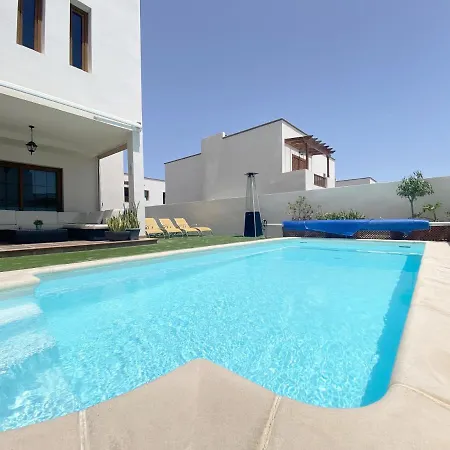 Aquavilla Villa *